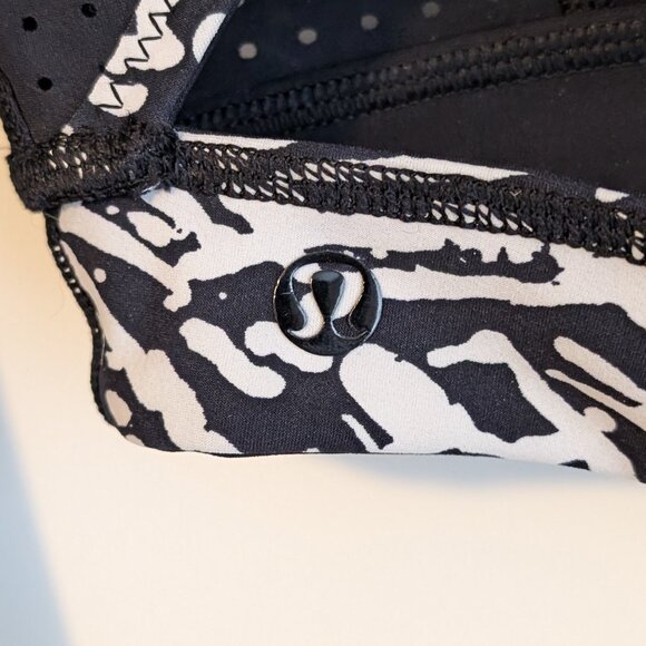 Lululemon Paddle Crop Top, Reversible, Black White, Size 6 - Picture 13 of 16